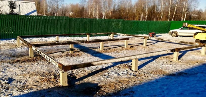 Фундамент на забивных ЖБ сваях