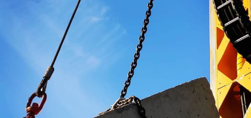 Фундамент на забивных ЖБ сваях